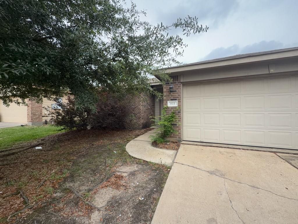 811 Lovebug Lane, Conroe, TX 77301