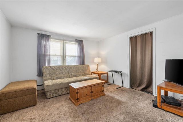 122 Balsam Lane, Levittown, NY 11756