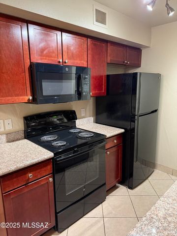 3357 N Country Club Rd Apt 21, Tucson, AZ 85716