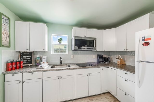 134 N Alister St 26, Port Aransas, TX 78373