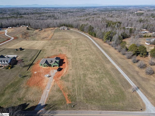 812 Old Island Ford Road, Chesnee, SC 29323