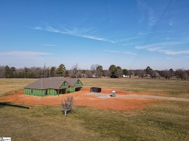 812 Old Island Ford Road, Chesnee, SC 29323