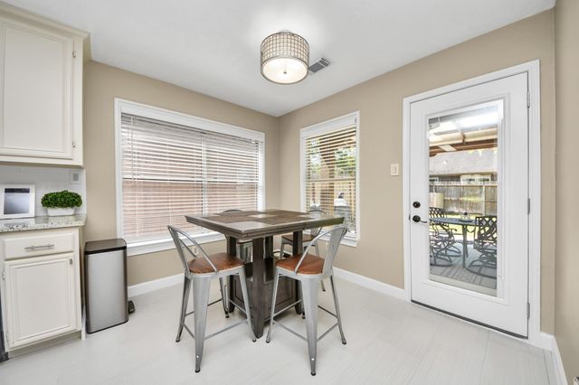 2506 Foxden Drive, Pearland, TX 77584