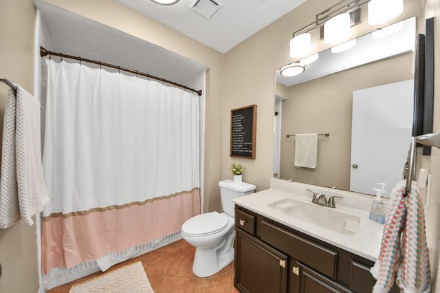 2506 Foxden Drive, Pearland, TX 77584