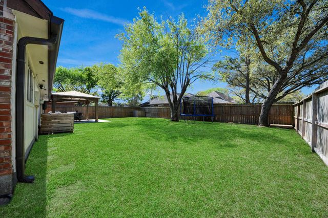 2506 Foxden Drive, Pearland, TX 77584