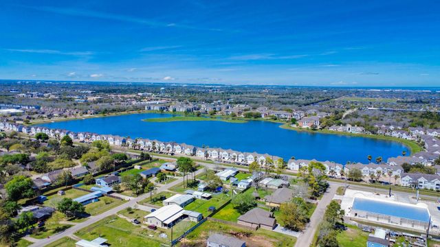 2506 Foxden Drive, Pearland, TX 77584