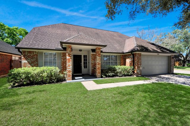 2506 Foxden Drive, Pearland, TX 77584