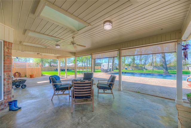 308 Trailwood Drive, Crockett, TX 75835