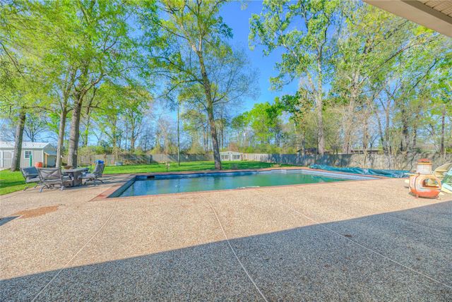 308 Trailwood Drive, Crockett, TX 75835