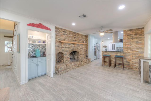 308 Trailwood Drive, Crockett, TX 75835