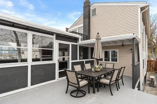 61 E Albion St, Somerville, MA 02145