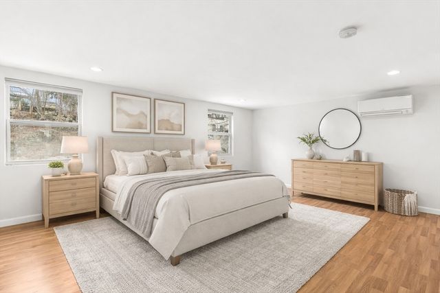 61 E Albion St, Somerville, MA 02145