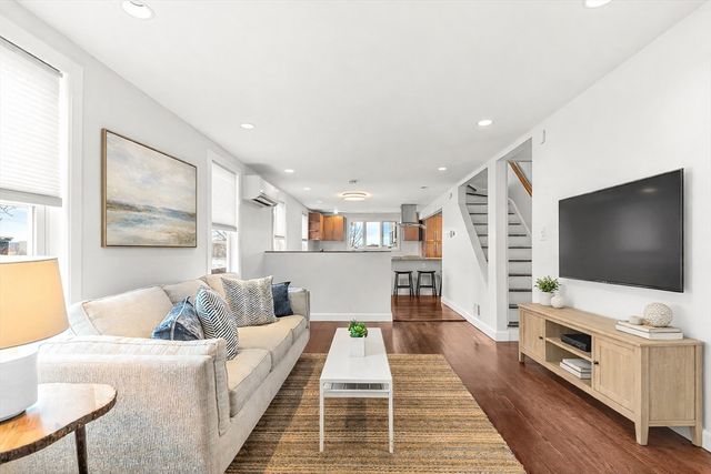 61 E Albion St, Somerville, MA 02145