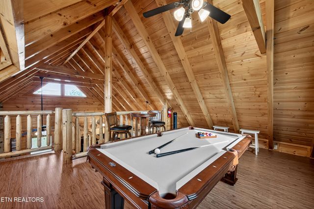 1937 Cougar Crossing Way, Sevierville, TN 37876