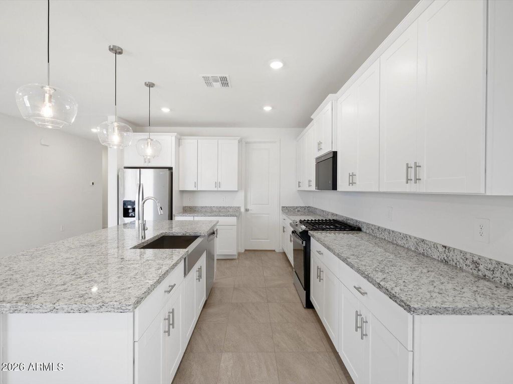 37418 W SAN ILDEFANSO Avenue, Maricopa, AZ 85138