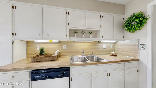 3607 Brownsboro Rd 13, Louisville, KY 40207