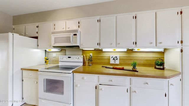 3607 Brownsboro Rd 13, Louisville, KY 40207