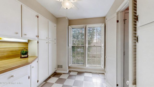 3607 Brownsboro Rd 13, Louisville, KY 40207