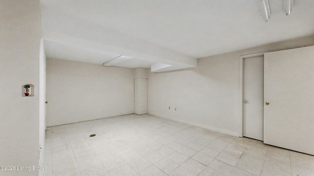 3607 Brownsboro Rd 13, Louisville, KY 40207