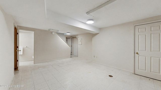 3607 Brownsboro Rd 13, Louisville, KY 40207