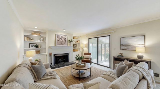 3607 Brownsboro Rd 13, Louisville, KY 40207