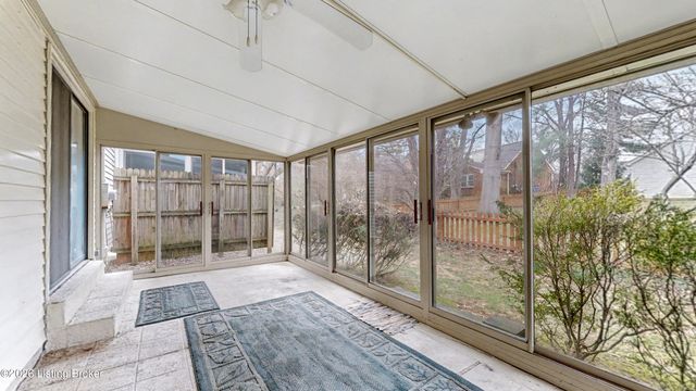 3607 Brownsboro Rd 13, Louisville, KY 40207