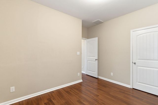 197 Ridge View Road, Versailles, KY 40383