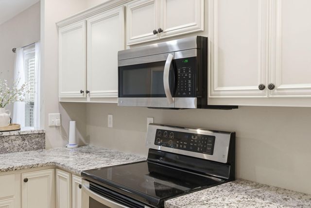 197 Ridge View Road, Versailles, KY 40383