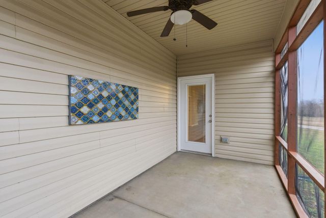 197 Ridge View Road, Versailles, KY 40383