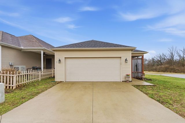 197 Ridge View Road, Versailles, KY 40383