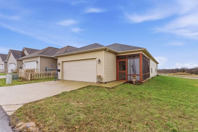 197 Ridge View Road, Versailles, KY 40383