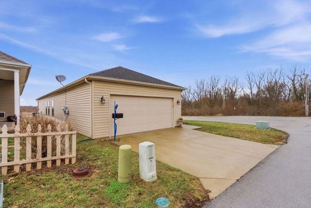 197 Ridge View Road, Versailles, KY 40383