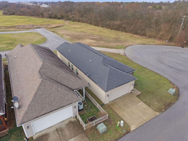197 Ridge View Road, Versailles, KY 40383