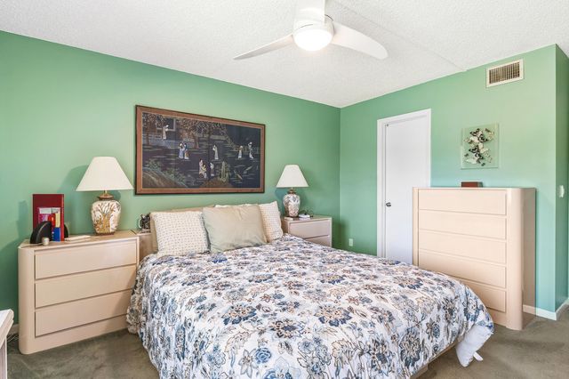 314 Knotty Pine Circle C-1, Greenacres, FL 33463