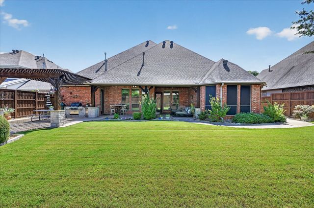 8009 Long Trail Drive, North Richland Hills, TX 76182