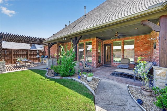 8009 Long Trail Drive, North Richland Hills, TX 76182
