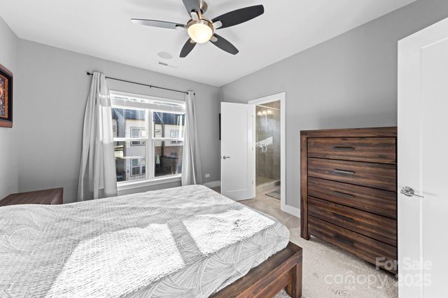 2813 Grand Union Way, Charlotte, NC 28209