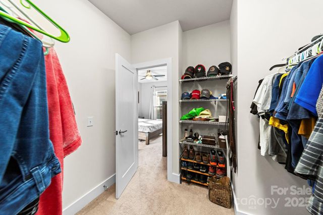 2813 Grand Union Way, Charlotte, NC 28209