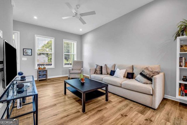 2022 BIXBY BYWAY Road SE, Atlanta, GA 30317