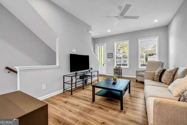 2022 BIXBY BYWAY Road SE, Atlanta, GA 30317