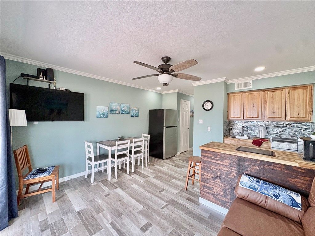 3938 Surfside Blvd 3121, Corpus Christi, TX 78402 — photo 3