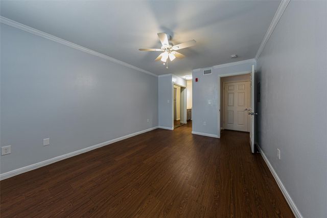501 W 26th ST 103, Austin, TX 78705