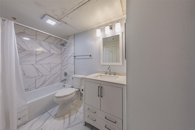 501 W 26th ST 103, Austin, TX 78705