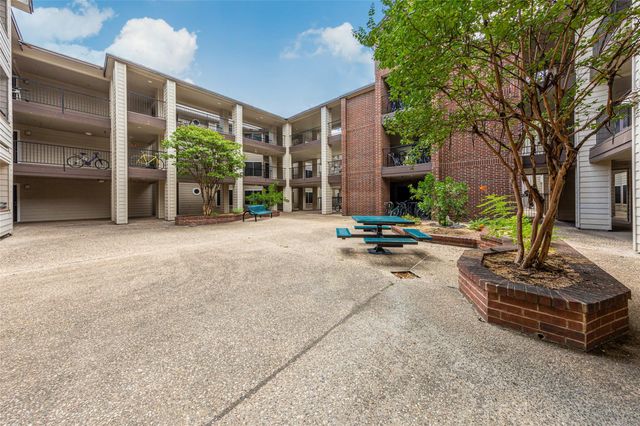 501 W 26th ST 103, Austin, TX 78705