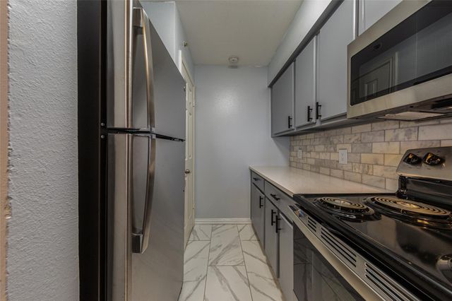 501 W 26th ST 103, Austin, TX 78705