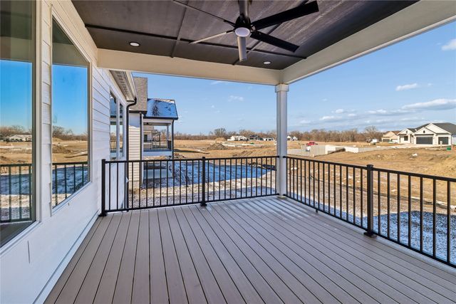 17317 Brookview Drive, Urbandale, IA 50263