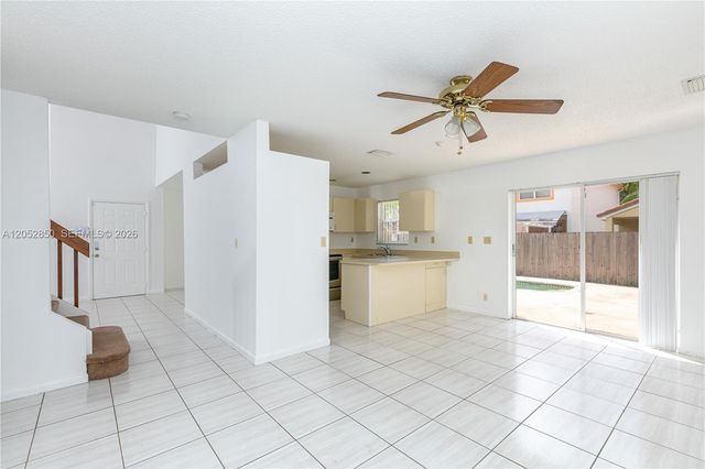 2592 W Saratoga Drive, Cooper City, FL 33026
