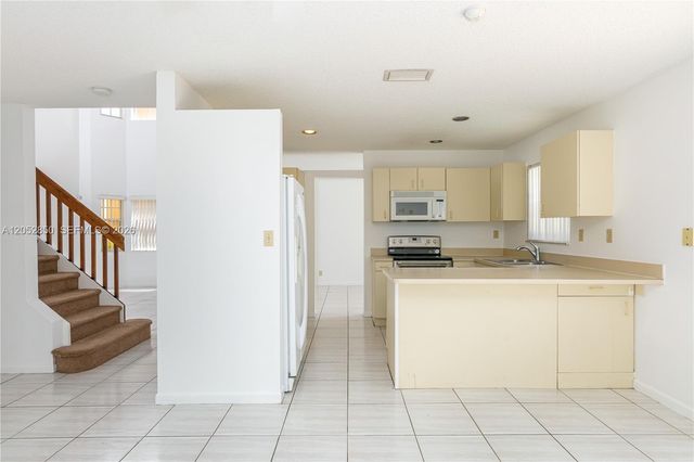 2592 W Saratoga Drive, Cooper City, FL 33026