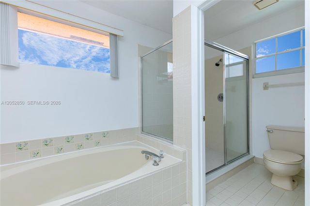 2592 W Saratoga Drive, Cooper City, FL 33026