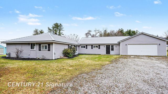 474 W Taylor Drive, Sanford, MI 48657